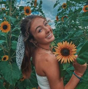 Meet your Posher, Madison